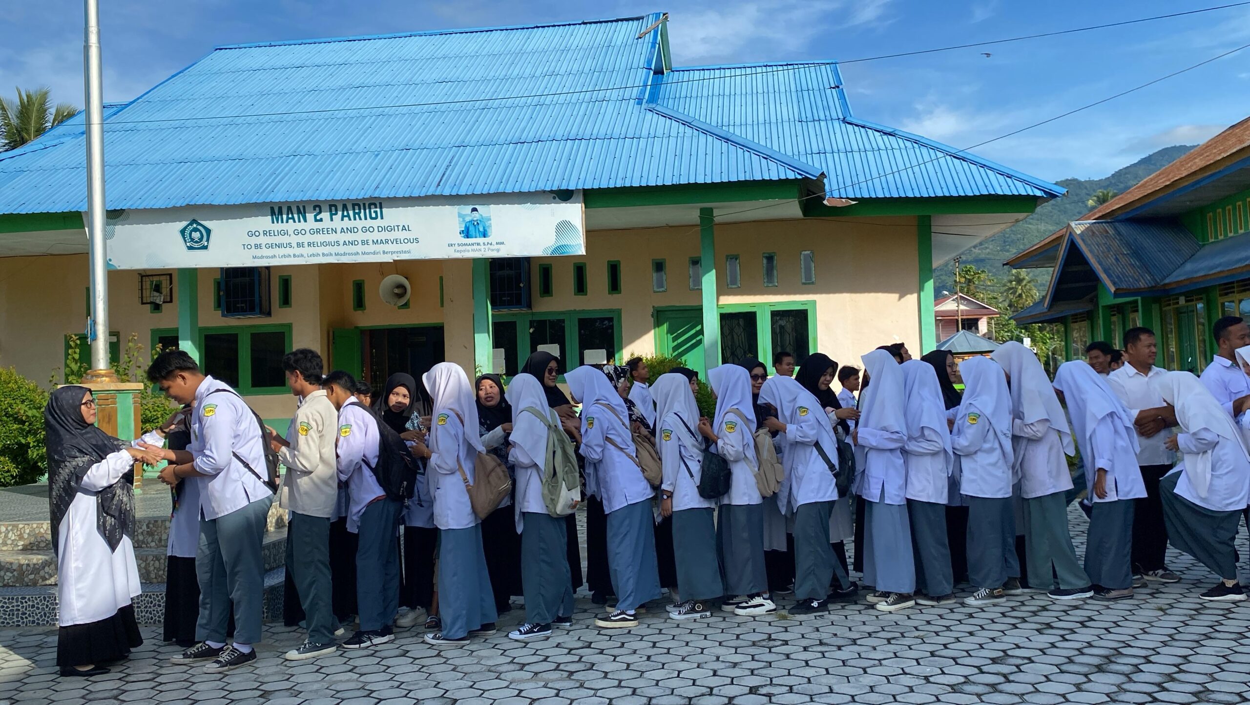 MAN 2 PARIGI Gelar Halal Bihalal Usai Idulfitri 1446 H