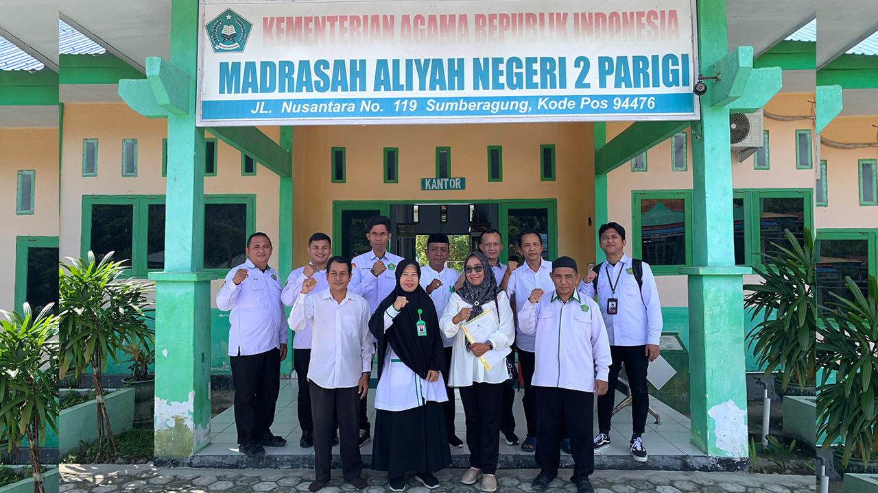 Perkuat Disiplin dan Digitalisasi, Tim Monitoring Kemenag Kunjungi MAN 2 Parigi