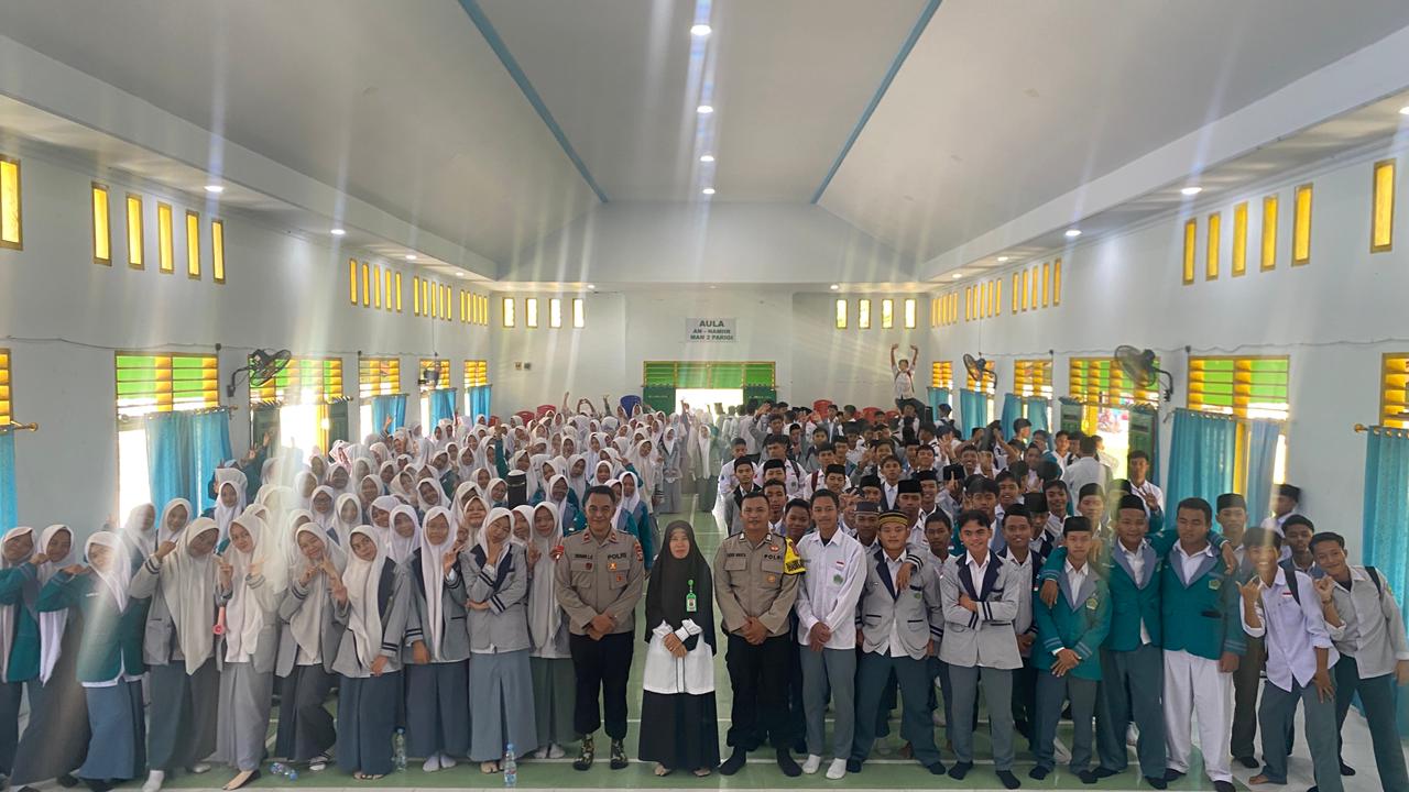 Sosialisasi Intensif di MAN 2 Parigi: Kapolsubsektor Kotaraya Ingatkan Bahaya Narkoba, Judi Online, dan UU ITE