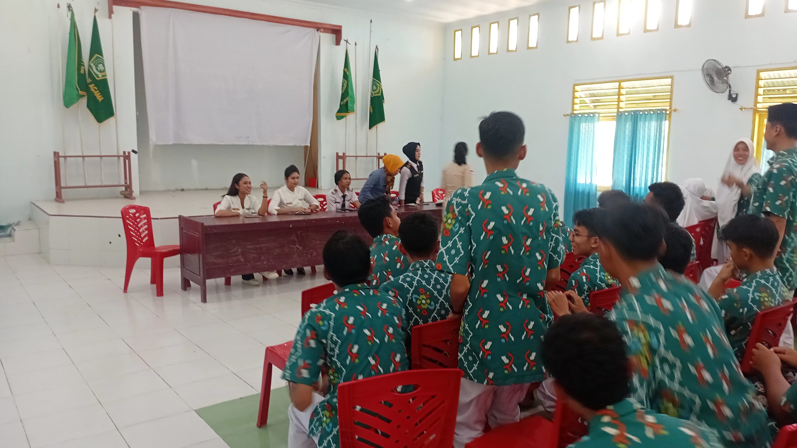 MAN 2 Parigi Sambut Sosialisasi Pendidikan Penerbangan dari Triesakti Institute of Airlines