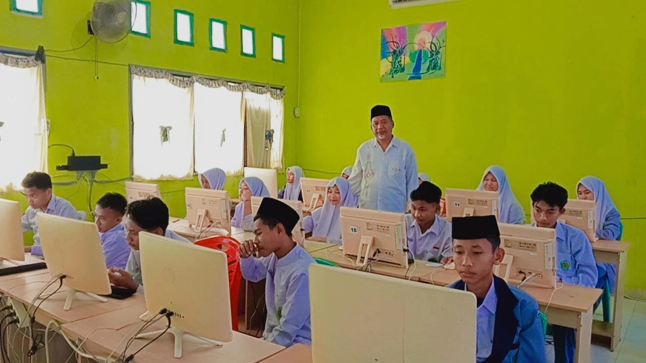 MAN 2 Parigi Tunjukkan Kesiapan Hadapi ANBK 2025 Melalui Simulasi dan Penguatan Sistem