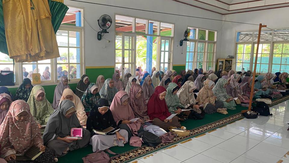 Siswa MAN 2 Parigi Isi Ramadan dengan Asmaul Husna, Sholat Dhuha, dan Tadarus Al-Qur’an